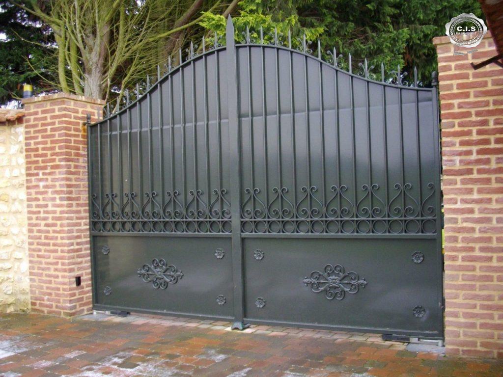 Portail classique plein gris